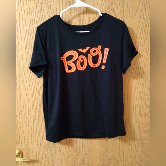 Cute Top - Picture 1 of 4